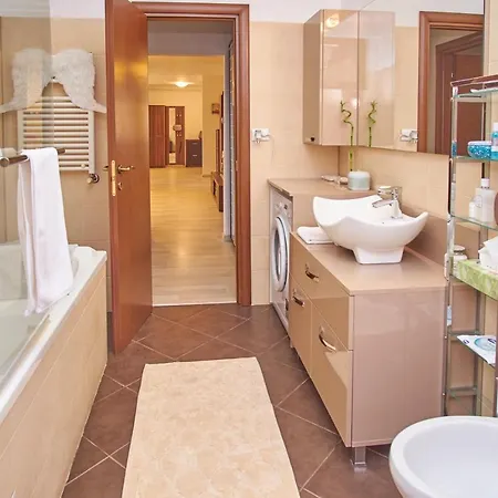 North Luxury Apartament Bukareszt